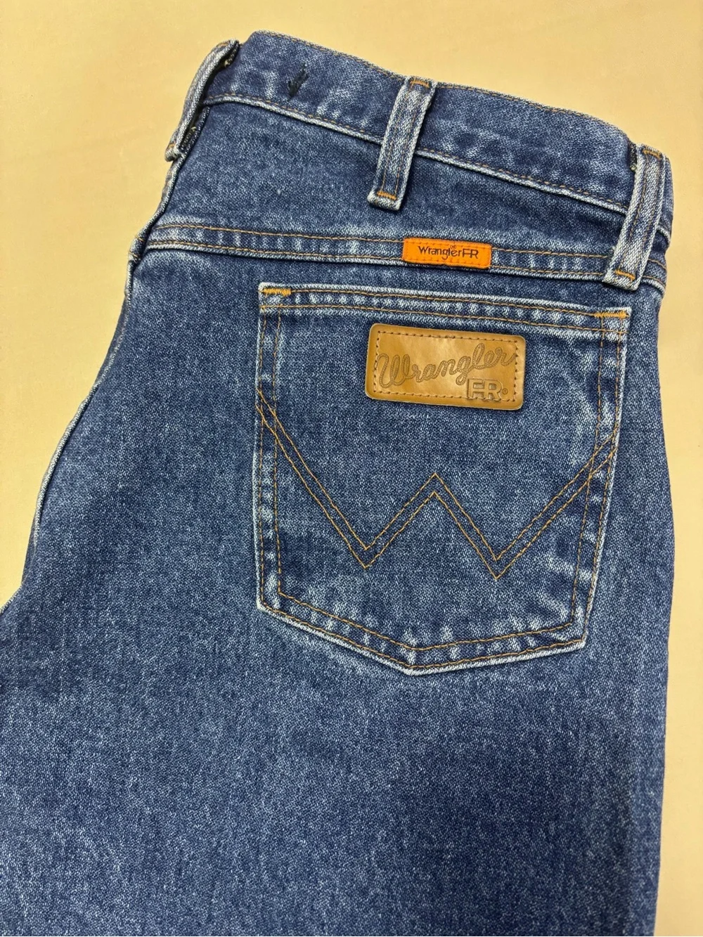 Wrangler Flame Resistant Men's Straight-Leg Blue Denim Jeans Size 33 x 30